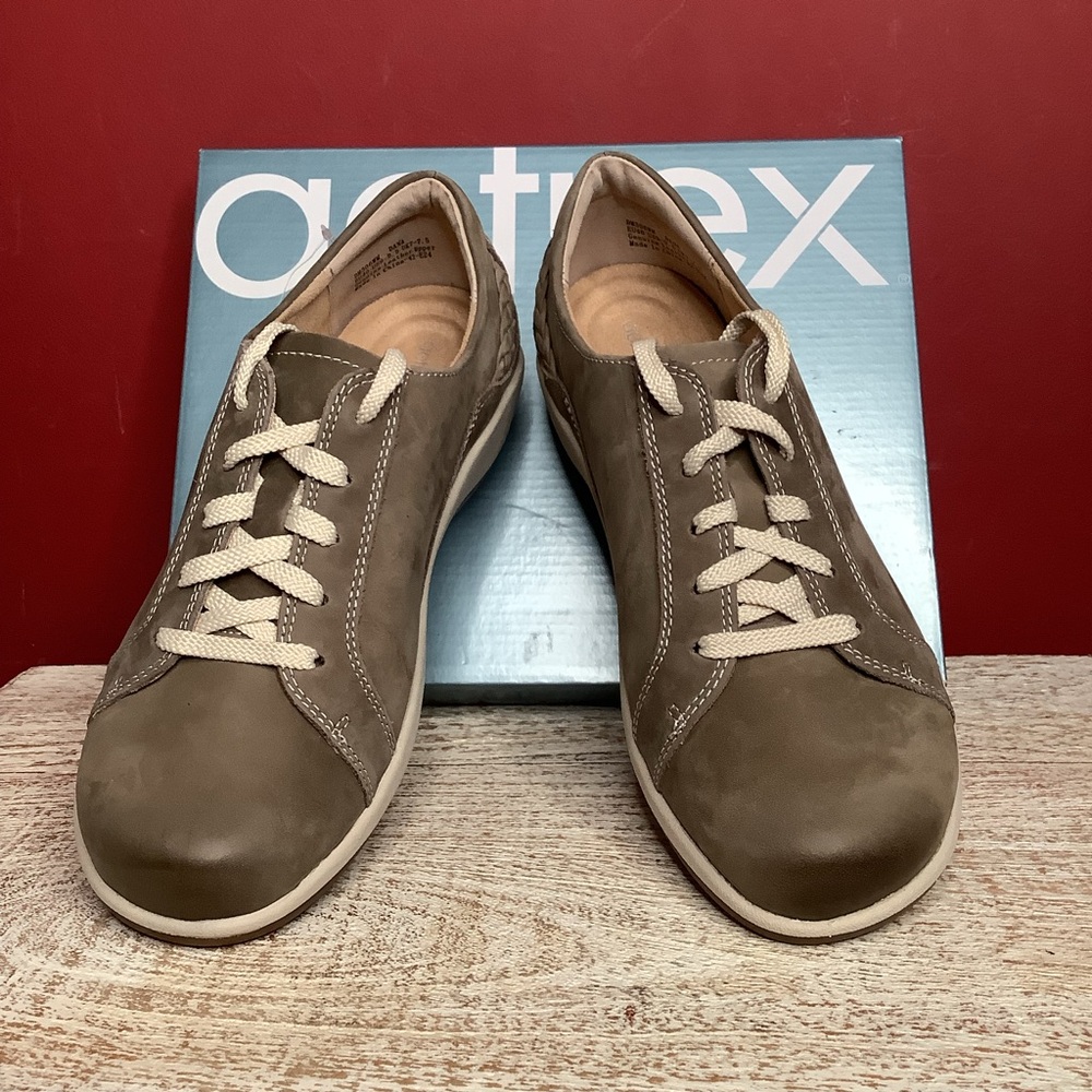 Aetrex Dana Lace-Up 9-9.5 Taupe Comfort Support Casual Sneakers Antimicrobial - Picture 3 of 14